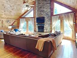 Bearly Beehaven by Taylor Made Deep Creek