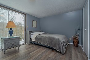 Lake Life HQ by Taylor Made Deep Creek