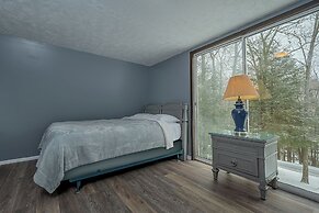 Lake Life HQ by Taylor Made Deep Creek