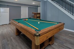 Lake Life HQ by Taylor Made Deep Creek