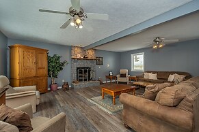 Lake Life HQ by Taylor Made Deep Creek