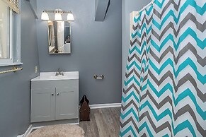 Lake Life HQ by Taylor Made Deep Creek