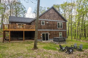Limestone Chalet by Taylor Made Deep Creek