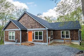 Limestone Chalet by Taylor Made Deep Creek