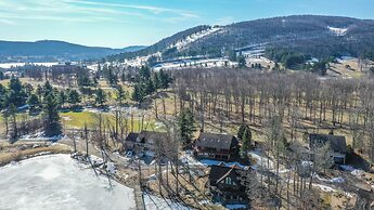 Duck Pond Lodge by Taylor Made Deep Creek