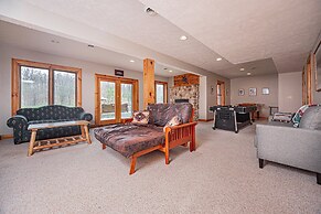 Duck Pond Lodge by Taylor Made Deep Creek