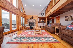 Duck Pond Lodge by Taylor Made Deep Creek