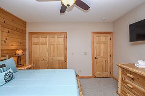 Maple Manor by Taylor Made Deep Creek