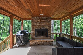 Maple Manor by Taylor Made Deep Creek
