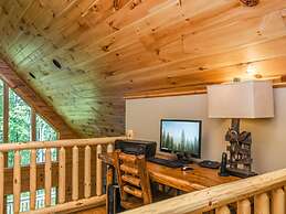 Maple Manor by Taylor Made Deep Creek