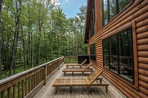 Maple Manor by Taylor Made Deep Creek