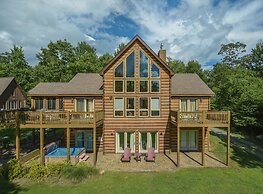 Mountain Top Lodge by Taylor Made Deep Creek