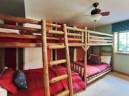 Mountainlair by Taylor Made Deep Creek