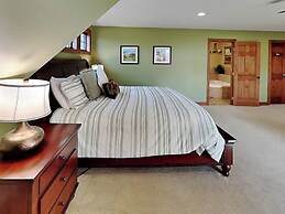 Mountainlair by Taylor Made Deep Creek
