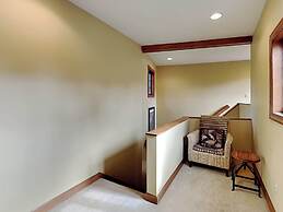 Mountainlair by Taylor Made Deep Creek