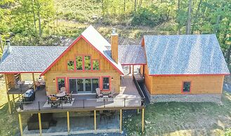 Parhelion Chalet by Taylor Made Deep Creek