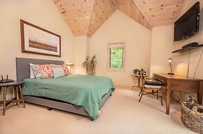 Play-a-way Chalet by Taylor Made Deep Creek