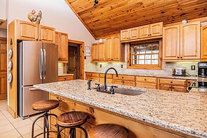 Rock Lodge Cabin by Taylor Made Deep Creek