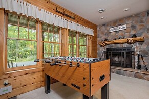 Rock Lodge Cabin by Taylor Made Deep Creek