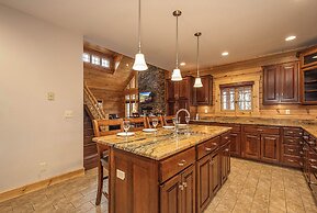 Rockledge Manor by Taylor Made Deep Creek