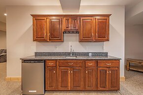 Rockledge Manor by Taylor Made Deep Creek