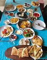 Muhtarın Yeri Et Restoran & Otel