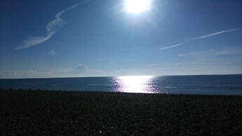 Charming 3-bed Caravan in Camber Food Rest