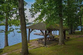 Simpson's Sanctuary by Taylor Made Deep Creek