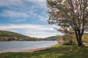 Ski Harbor 45 by Taylor Made Deep Creek