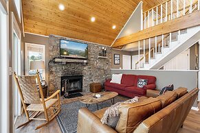 Ski to Shore Chalet by Taylor Made Deep Creek