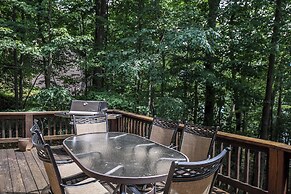Slip Away Chalet by Taylor Made Deep Creek