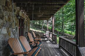 Slip Away Chalet by Taylor Made Deep Creek