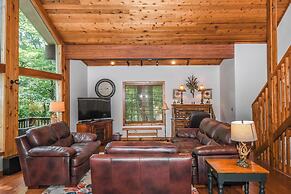 Slip Away Chalet by Taylor Made Deep Creek