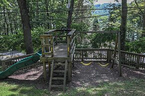 Slip Away Chalet by Taylor Made Deep Creek