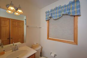 Sparky's Lodge by Taylor Made Deep Creek