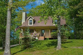 Sparky's Lodge by Taylor Made Deep Creek