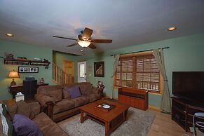 Sparky's Lodge by Taylor Made Deep Creek
