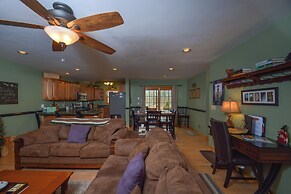 Sparky's Lodge by Taylor Made Deep Creek