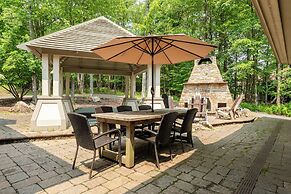 Stone Mountain Vista by Taylor Made Deep Creek