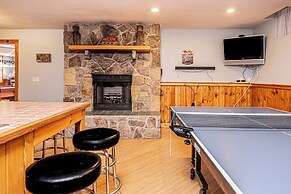 Sunkissed Lodge by Taylor Made Deep Creek