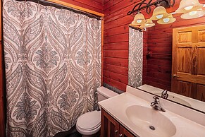 Sunkissed Lodge by Taylor Made Deep Creek