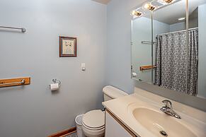 Sunkissed Lodge by Taylor Made Deep Creek