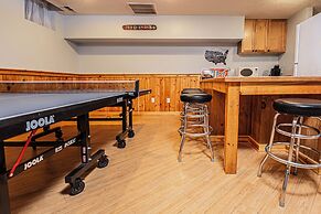 Sunkissed Lodge by Taylor Made Deep Creek