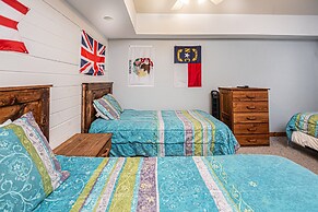 Sunkissed Lodge by Taylor Made Deep Creek