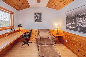 Sunkissed Lodge by Taylor Made Deep Creek