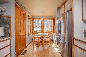 Sunkissed Lodge by Taylor Made Deep Creek