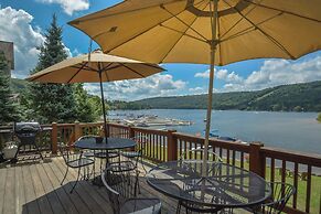 Sunny Boy by Taylor Made Deep Creek