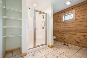 Valley Lodge by Taylor Made Deep Creek