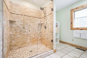 Valley Lodge by Taylor Made Deep Creek