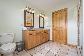 Valley Lodge by Taylor Made Deep Creek